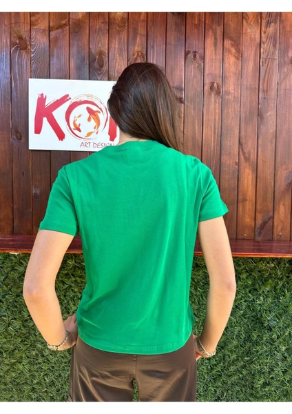 Basic Baskısız Düz Model / Kadın Yeşil Renk T-Shirt fırsatları