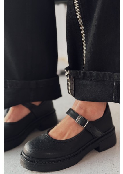 Vodes Mat Deri Siyah Mary Jane fırsatları