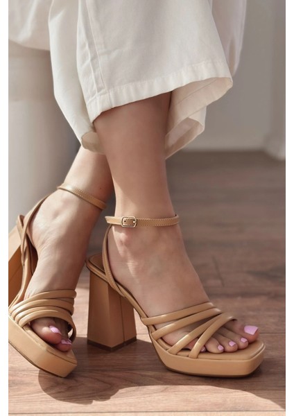 Arode Mat Deri Platform Topuklu Ayakkabı Nude fiyatları