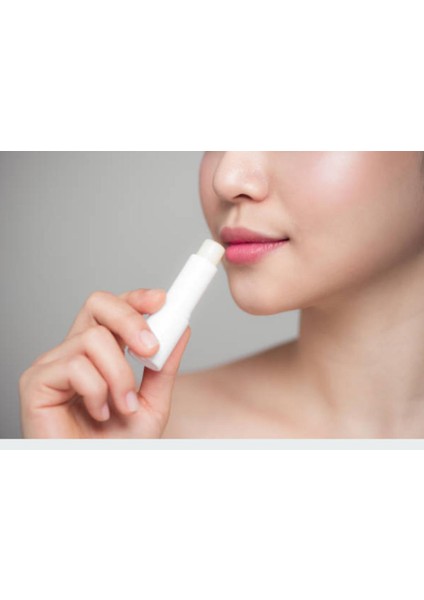 Nemlendirici Çocuk Dudak Bakım Kremi - Lip Balm Shea Butter & E Vitamini 4 Gr. fırsatları