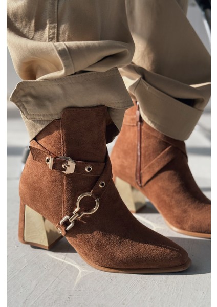 Ednaw Süet Toka Detaylı Taba Topuklu Bot