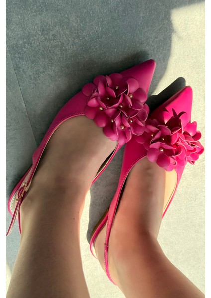 Lavexso Mat Deri Çiçek Detaylı Kadın Babet Fuşya modelleri