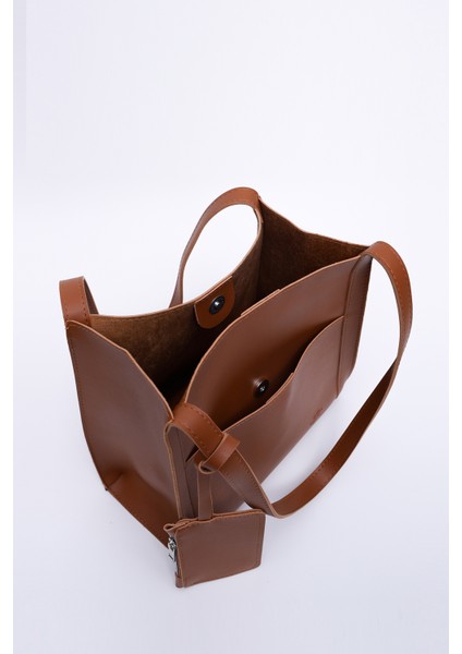 Taba SHK123 Suni Deri, Çıtçıtlı, Iki Bölmeli, Cüzdanlı, Makyaj Çantalı, Askılı, El, Kol ve Omuz Çantası