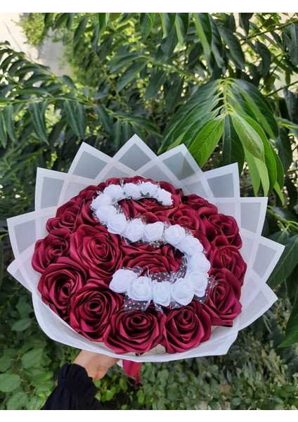 20 Li Solmayan Gül Buketi Harfli Bordo Gül Dışı Beyaz