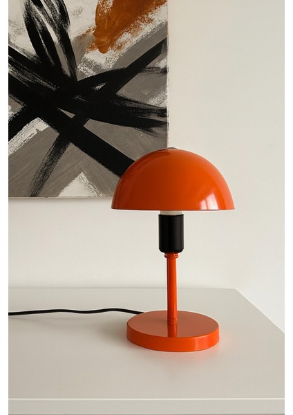 Modern Metal Masa Lambası – Mantar Başlıklı Dekoratif Masa ve Komodin Lambası