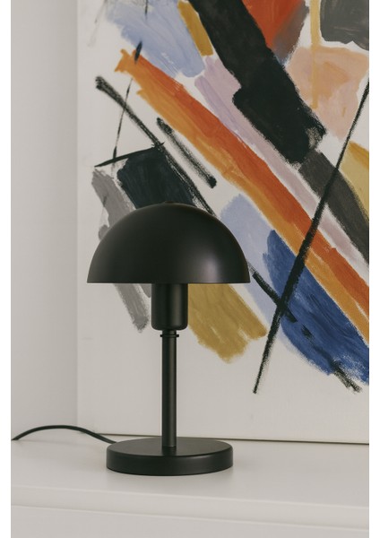 Modern Metal Masa Lambası – Mantar Başlıklı Dekoratif Masa ve Komodin Lambası