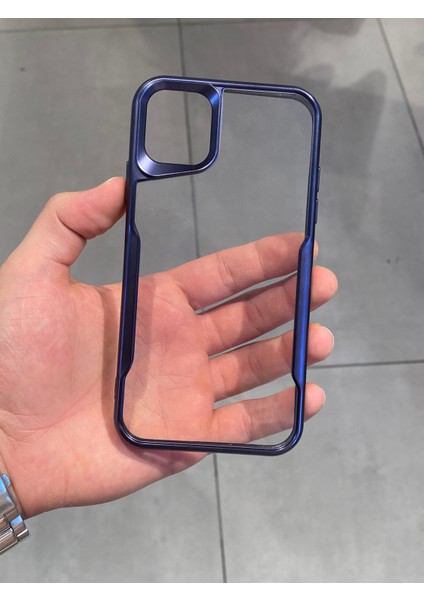 Apple iPhone 11 Uyumlu Şeffaf Kenarları Şeritli Koruyucu Silikon Kılıf