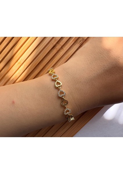 Kalp Model Taşlı 14K Altın Renginde Çelik Bileklik