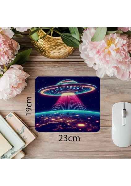 Retro Renkli Uzaylı Aracı Mouse Pad - 19X23 cm 2 mm Dikdörtgen Ithal Baskılı Mouse Pad