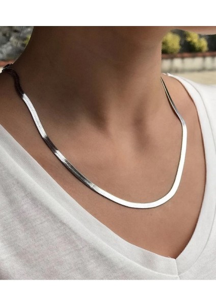 Kadın Gümüş Renk Italyan Yassı Çelik Kolye