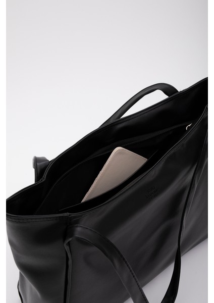 Siyah SHK90 Suni Deri Iç Bölmeli Fermuarlı El, Kol ve Omuz Shopper Çanta