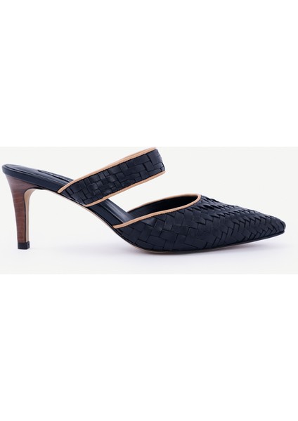 Örgü Detaylı Deri Topuklu Terlik