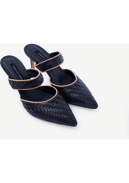 Örgü Detaylı Deri Topuklu Terlik fırsatları