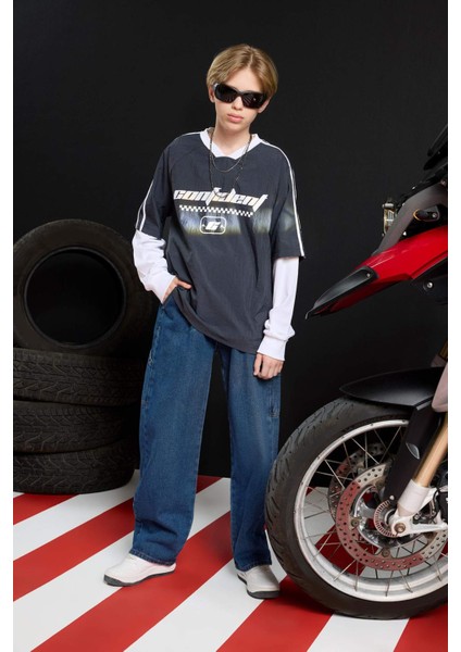 Erkek Çocuk Oversize Geniş Kalıp V Yaka Baskılı Paraşüt Uzun Kollu Tişört F1964A825AU fiyatları