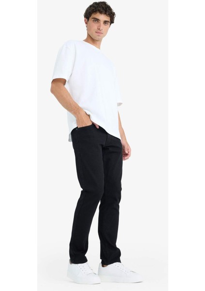 Pedro Slim Fit Dar Kalıp Normal Bel Dar Paça Jean Pantolon E1928AX25AU