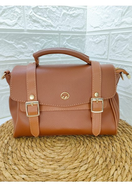Kemer Modelli Kahverengi Kapağı Mıknatıslı El ve Omuz Çanta fiyatları