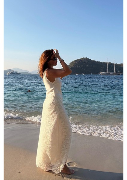 Ekru Dantelli Kolsuz Elbise fırsatları