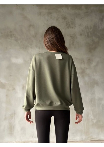 Yumuşak Dokulu Bisiklet Yaka Oversize Sweatshirt - Haki fiyatları