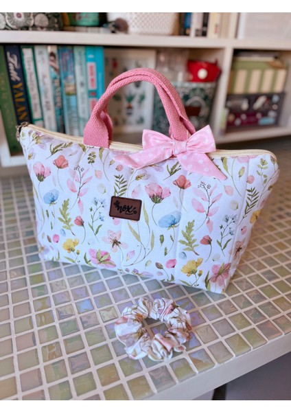 Çiçekli Saç Şekillendirici Çantası Xl Düzenleyici Seyahat fiyatları