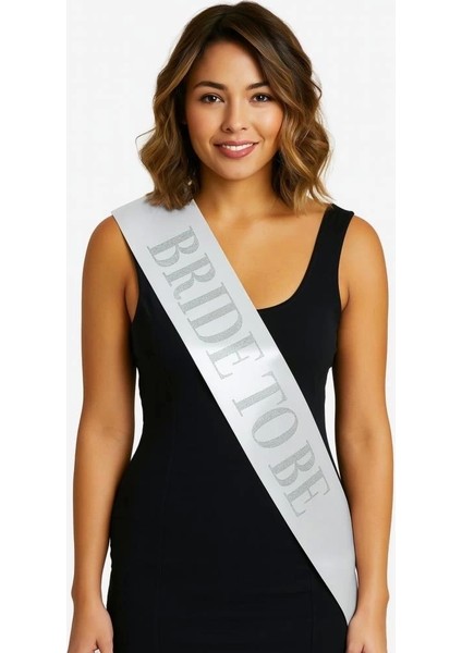 Bfs Beyaz Saten Üzerine Kalın Gümüş Yazılı Bride To Be Kuşağı