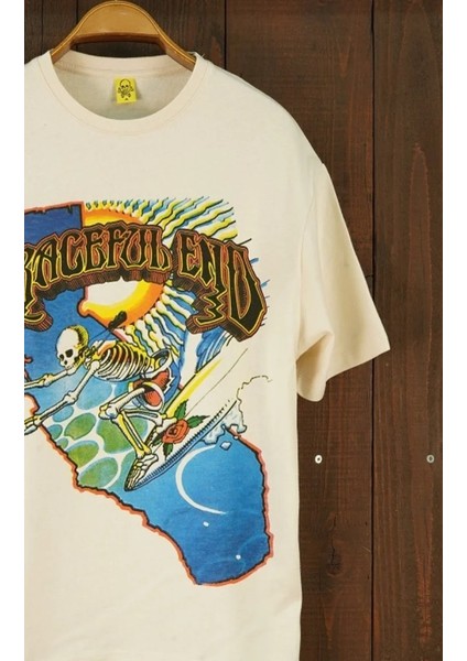 The Graceful Dead Surfer Oversize Kısa Kollu Off White Tshirt indirimleri
