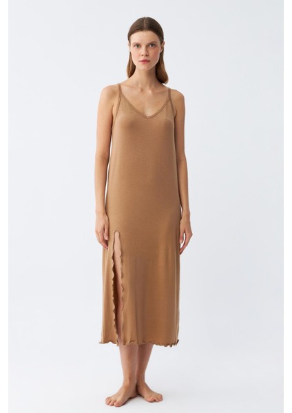 Kadın Ip Askılı Yırtmaçlı Uzun Sütlü Kahve Gecelik 90119