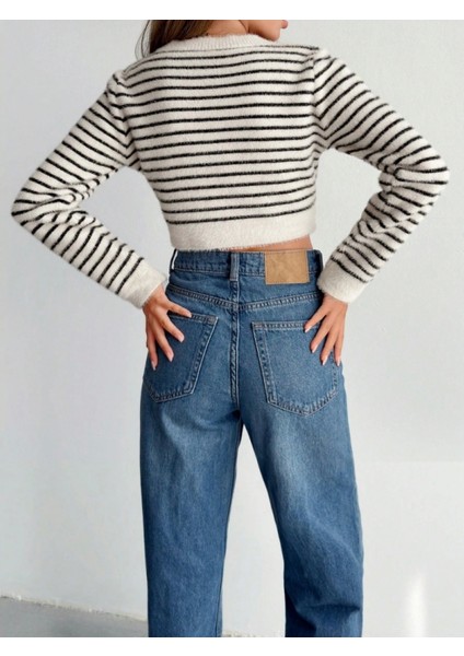 Şık ve Rahat Kadın Crop Triko Bluz fırsatları