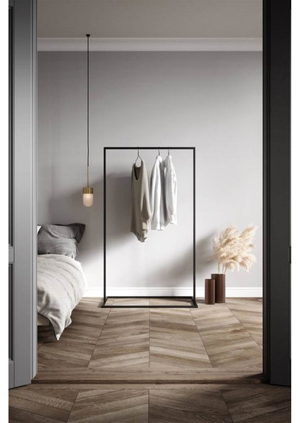 Sort Siyah Metal Elbise Askılığı Orta