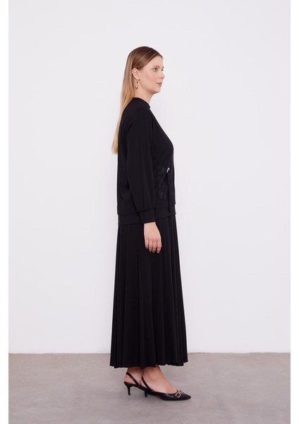 100491 Etekli Takım Önü Cep Görünümlü Kol Ucu Manşetli Omuz ve Cep Yeri Jakar Desenli Oversize Eteğin Beli Lastikli 2'li Spor Etekli Takım indirimleri