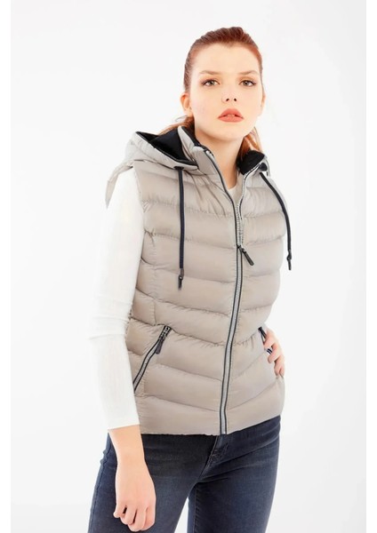 Kadın Ekru Kapüşonlu Şişme Yelek Kapüşon Içi Polar 5000