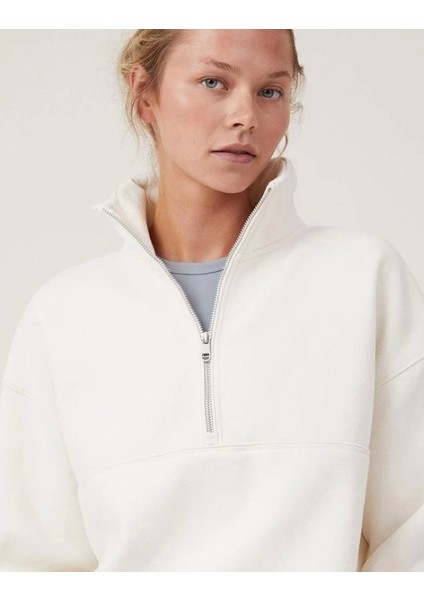 Yarım Fermuarlı Beyaz Oversize Sweatshirt fırsatları