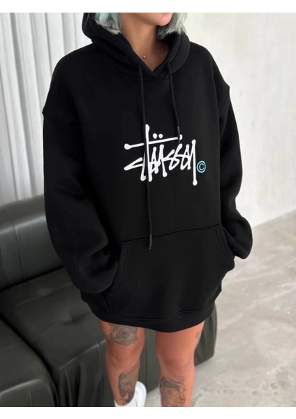 Siyah Kapşonlu Baskılı Sweatshirt fırsatları
