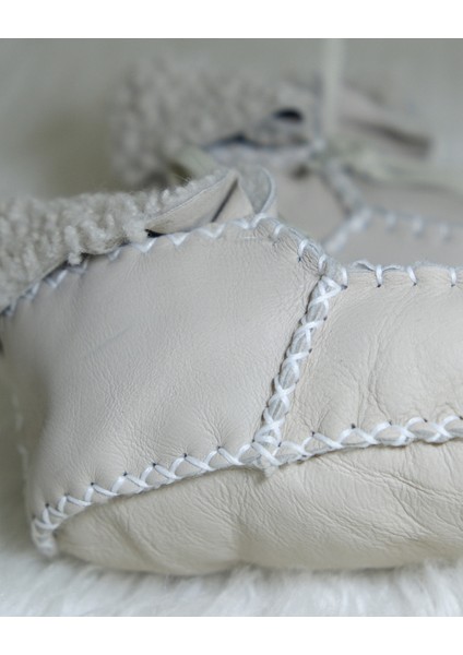 Unisex Bebek %100 Hakiki Deri El Yapımı Bebek Patiği | Yumuşak, Sıcak ve Rahat Ayakkabı Krem fırsatları