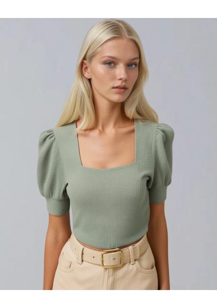 Kadın Çağla Yeşili Kare Yaka Örme Bluz HZL22W-BD104091 fiyatları