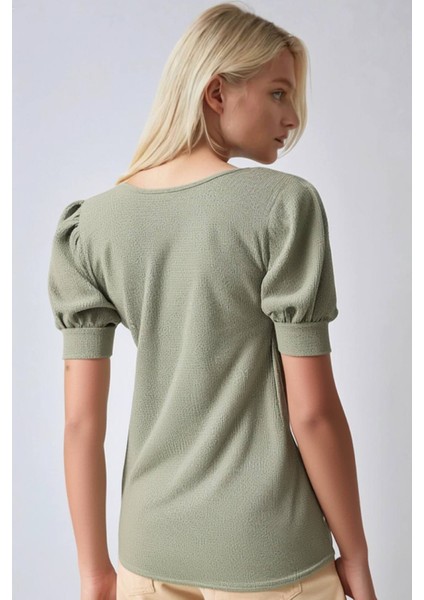 Kadın Çağla Yeşili Kare Yaka Örme Bluz HZL22W-BD104091 modelleri