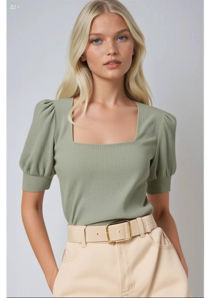 Kadın Çağla Yeşili Kare Yaka Örme Bluz HZL22W-BD104091