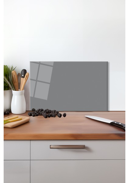 Gri Renk Cam Kesme Tahtası, Silikon Ayaklı, Isıya Kırılmaya Dayanıklı, Sunum Kesim Tablası