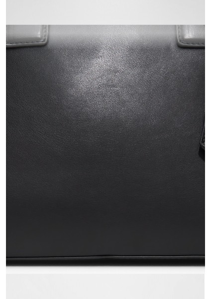 Malakai Omuz ve El Çantaları - Siyah indirimleri