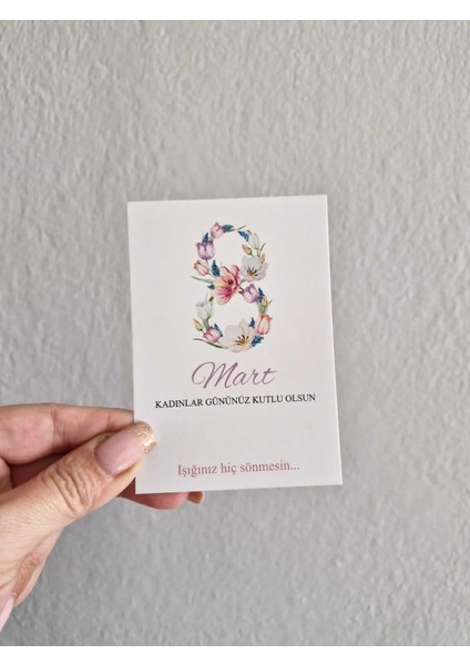8 Mart Kadınlar Günü Bileklik Kartı 7*10 cm - 30 Adet