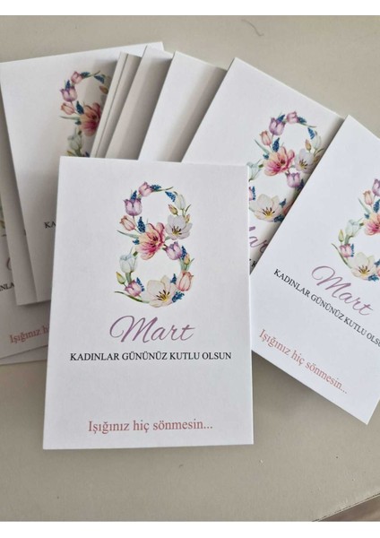 8 Mart Kadınlar Günü Bileklik Kartı 7*10 cm - 30 Adet fiyatları