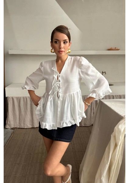 Keten Bluz Önden Bağlamalı Fırfır Detaylı - Trendy Beyaz