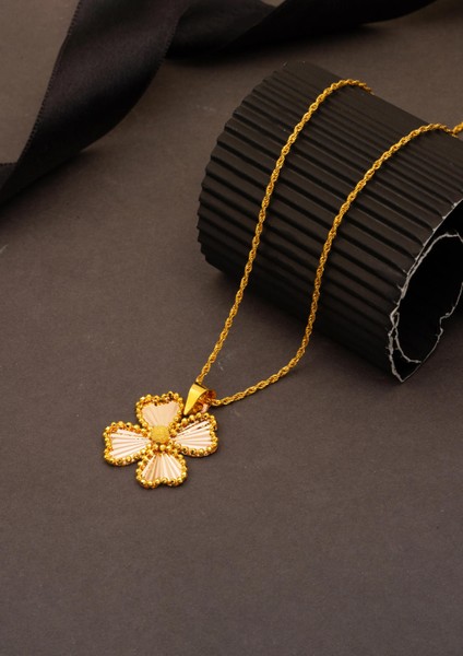 Yonca Işıltısı 14 Ayar Altın Orta Boy Kolye fırsatları