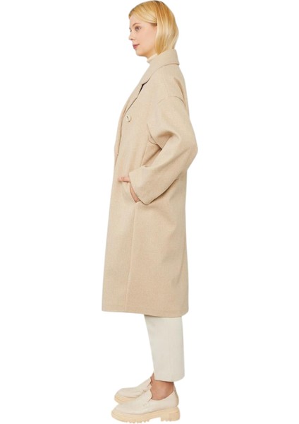 Kadın Oversize Astarsız Kaşe Kaban modelleri