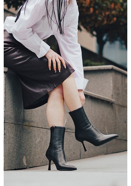 Kadın Topuklu Bot Sivri Burun Kadeh Ökçe Günlük Klasik Bot Holes Siyah fırsatları