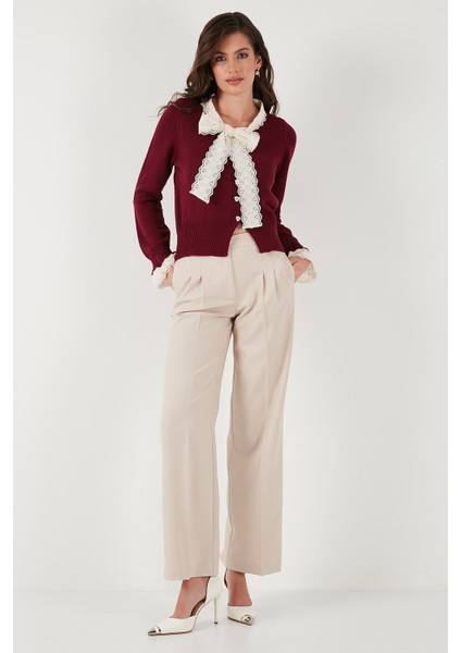 Premium Dantelli Bağlamalı Yaka Regular Fit Düğmeli Triko Hırka Bayan Hırka 680HI00251 modelleri