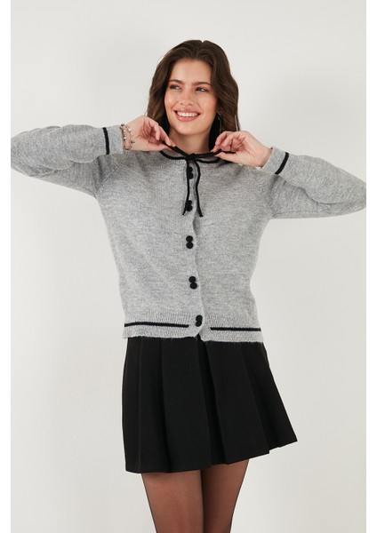 Premium Fitted Fit Bağlamalı Yaka Düğmeli Triko Hırka Bayan Hırka 680HI002408 fırsatları