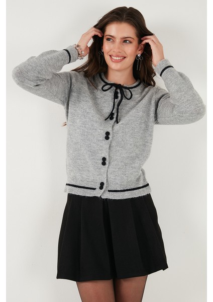 Premium Fitted Fit Bağlamalı Yaka Düğmeli Triko Hırka Bayan Hırka 680HI002408 indirimleri