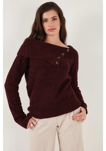 Premium Regular Fit Kayık Yaka Düğme Detaylı Kazak Bayan Kazak 680KZ002563 fırsatları