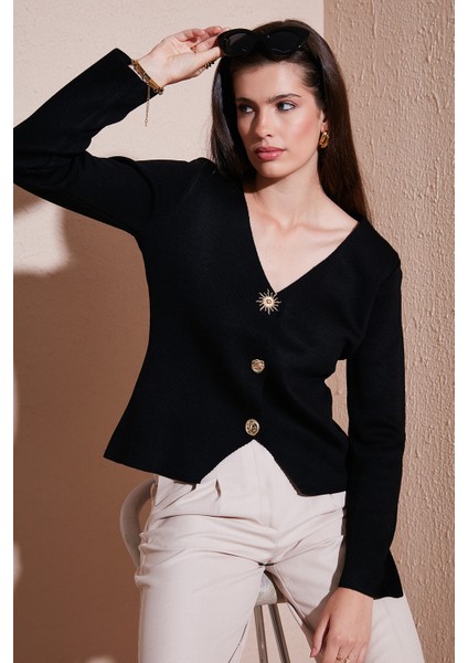 Premium Regular Fit V Yaka Düğmeli Triko Hırka Bayan Hırka 680HI00121