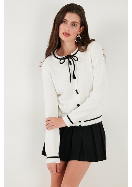 Premium Fitted Fit Bağlamalı Yaka Düğmeli Triko Hırka Bayan Hırka 680HI002408 fırsatları